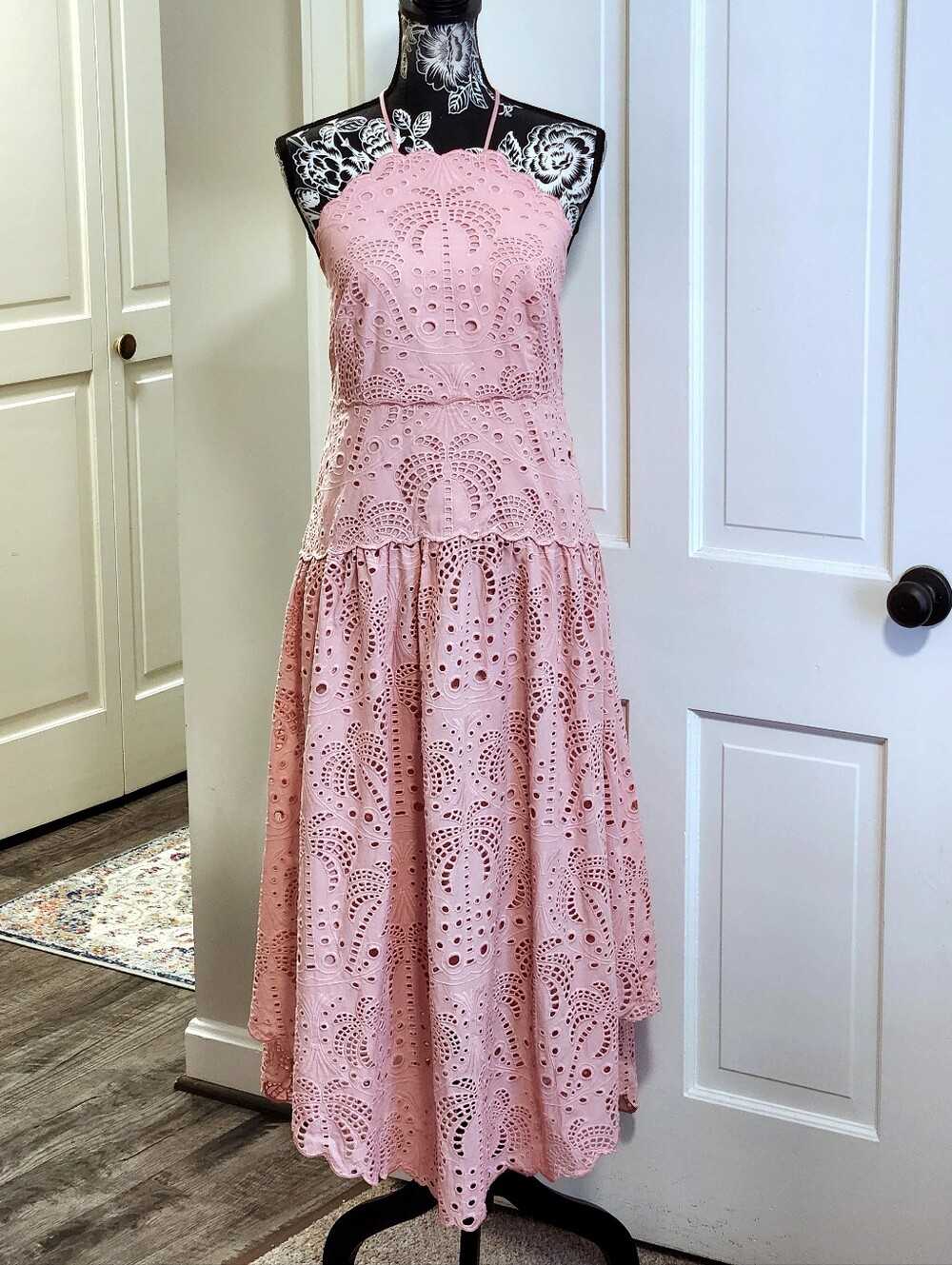 🆕️ 🌴Farm Rio🌴 - Blush Pink Eyelet Sleeveless Midi Dress